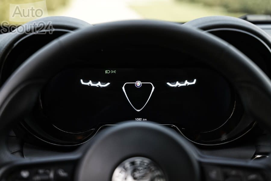 Alfa_Romeo-Tonale-2023-1280-3e(1).jpg