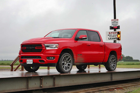 Editorial 2019 ram 1500 sport 03 jm
