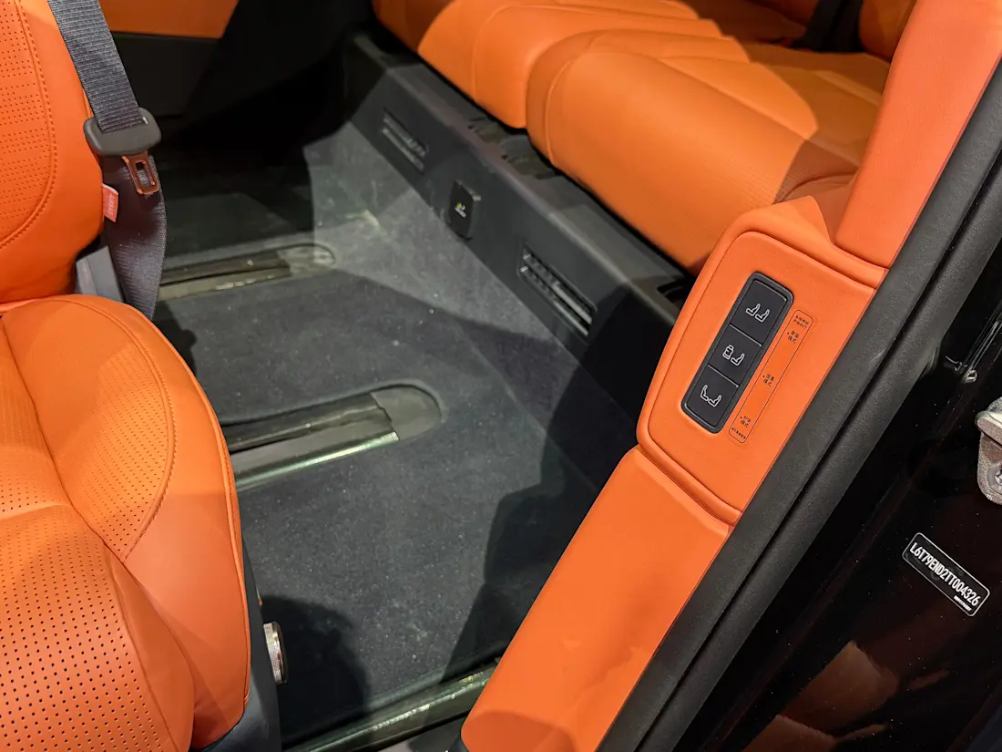 4 Chinese Car Tropes Wed Like to See in Canada - NF - CT - 260609 - 5