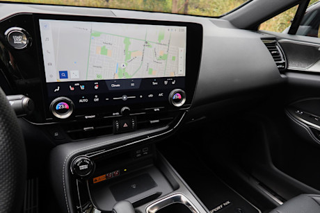 Editorial 2024 lexus nx 350 f sport series 3 td 231120 21 jm