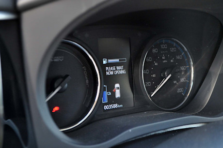 Editorial 2018 mitsubishi outlander phev gt s awc 47 mb