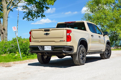 Chevrolet Silverado ZR2 2022 : essai routier Image