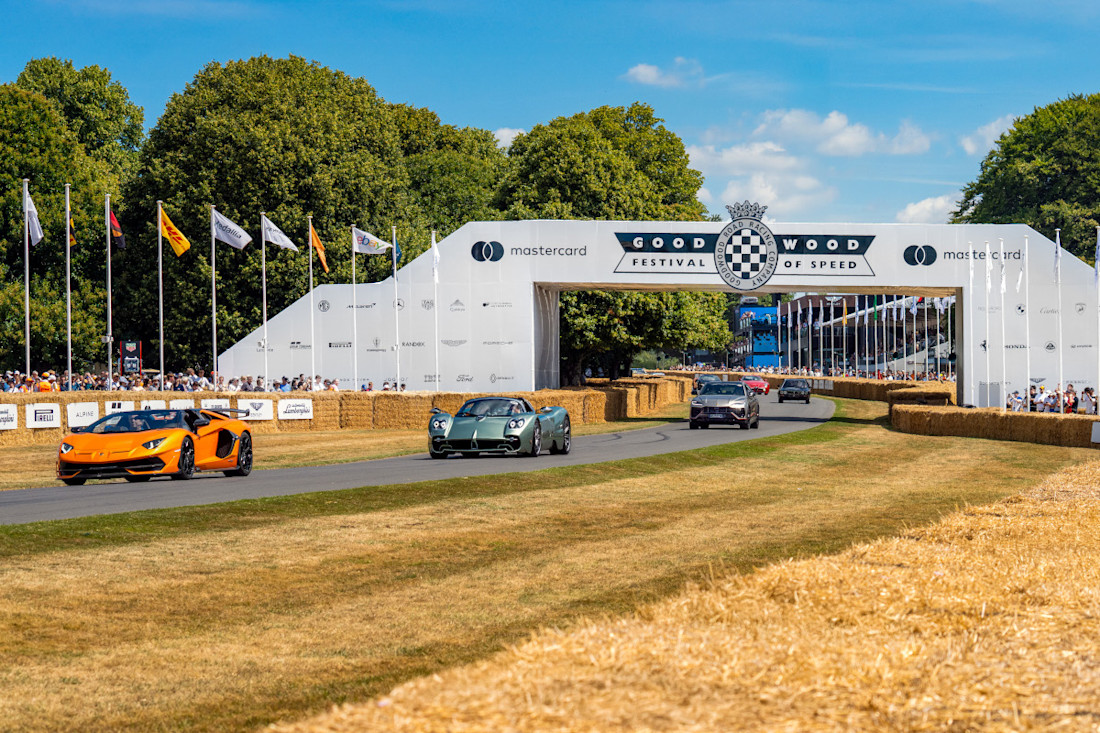 Pirelli_10,000HP for P Zero at Goodwood Festival of Speed.jpg