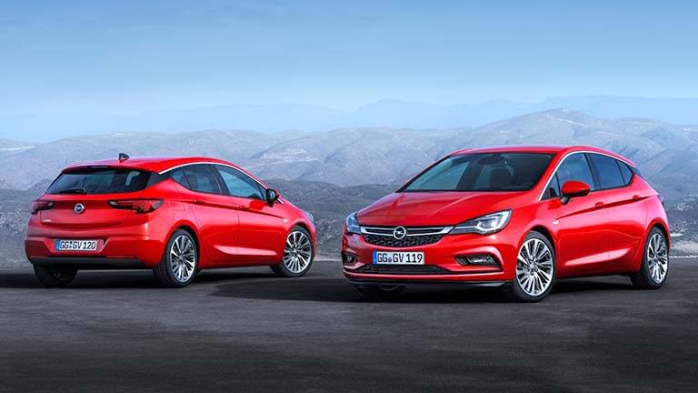 Opel Astra vedere din fata si din spate