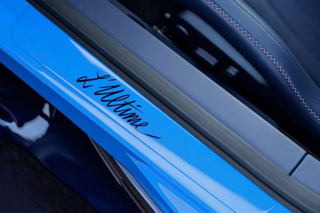 Bugatti Chiron LUltime 04.jpg