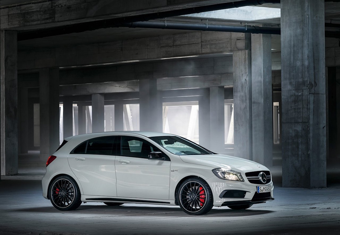 Mercedes-Benz-A45 AMG-2014 1