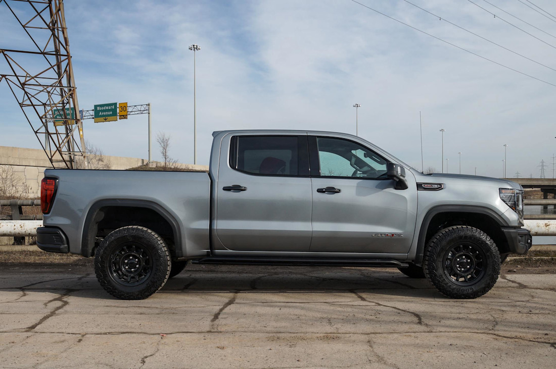 Editorial 2023 gmc sierra 1500 at4x 05 jv