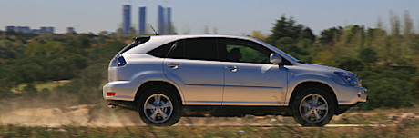 Prueba a fondo: Lexus RX400h – La ciudad, rendida a sus pies