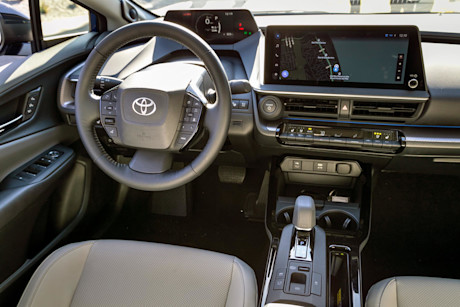 Editorial 2023 toyota prius xle awd 23 jw