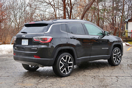 Editorial 2018 jeep compass limited 4x4 06 jm