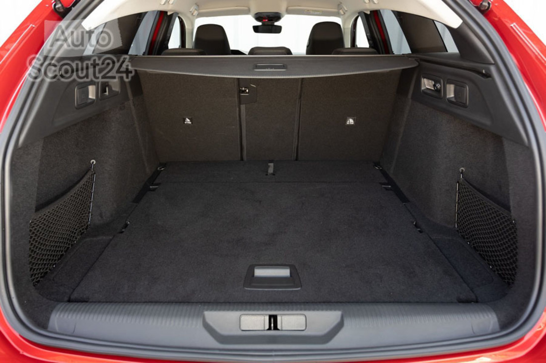 peugeot-308-sw (13).jpg