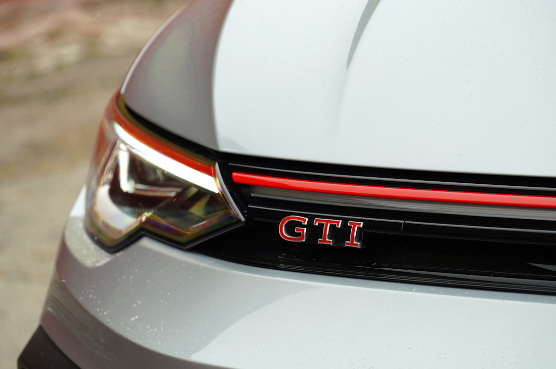 Volkswagen Golf GTI 2026 (11).jpg