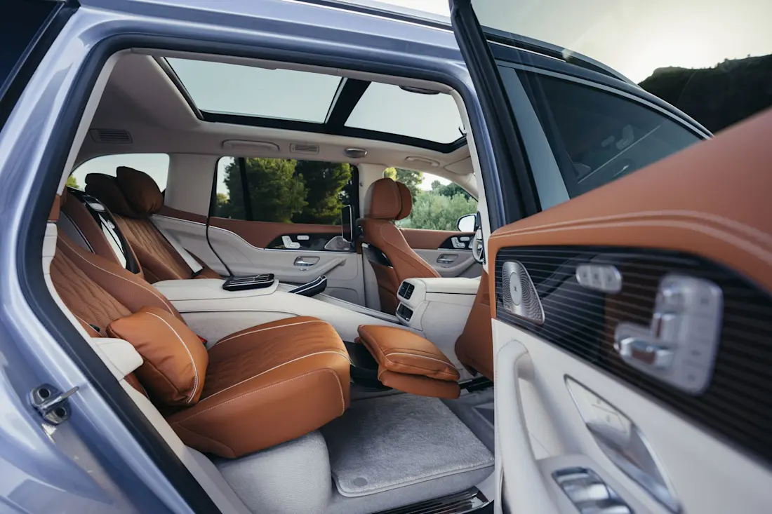 Mercedes Maybach GLS 680-3