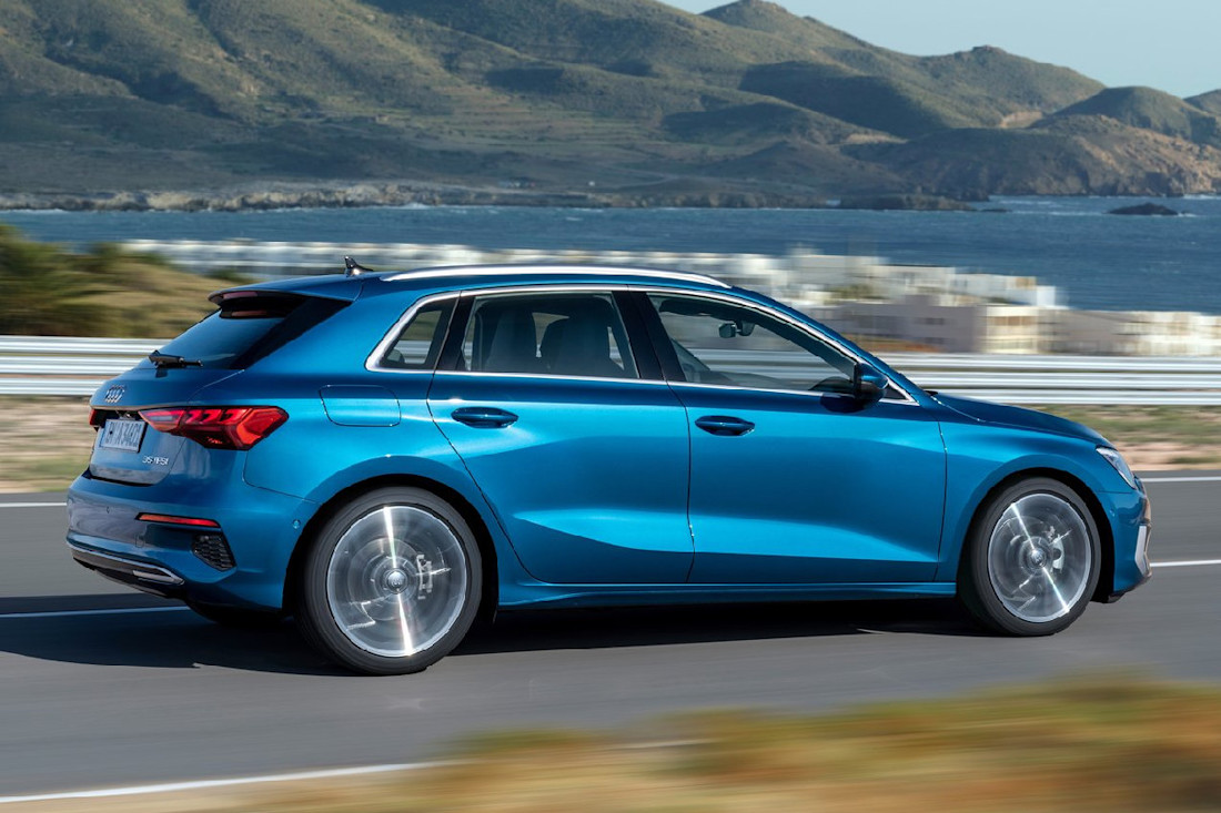 Audi-A3_Sportback-2021 (2).jpg