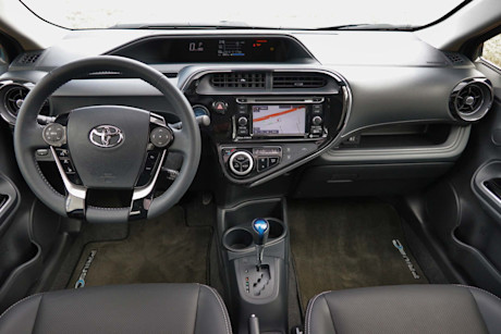 Editorial 2019 toyota prius c technology 21 jm