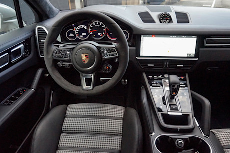Editorial 2020 porsche cayenne turbo coupe 18 jl
