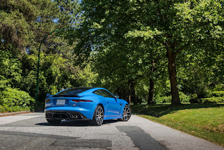 Editorial 2018 jaguar f type svr coupe 07 bm