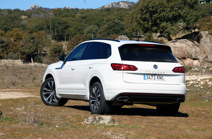 Volkswagen Touareg (10).JPG