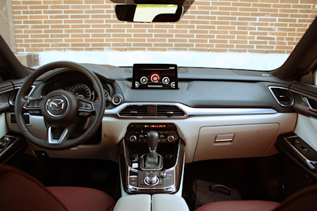 Mazda CX-9 100e Anniversaire 2021 : essai routier Body Image