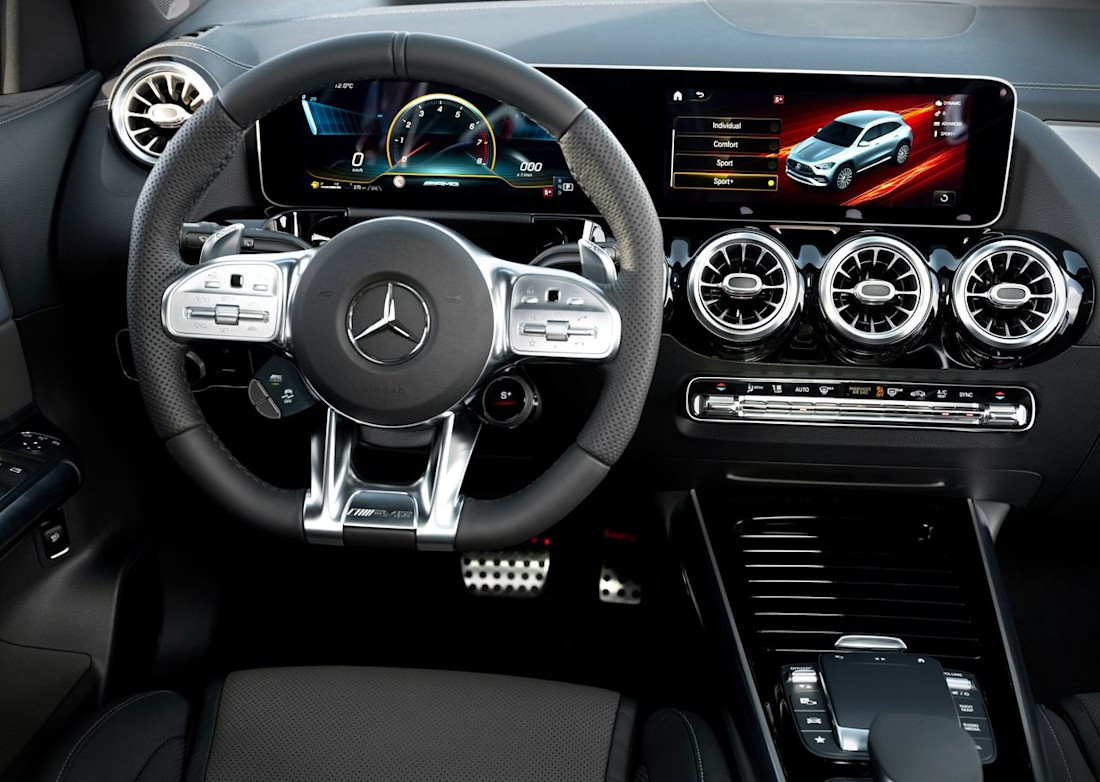 Mercedes-Benz-GLA-2021-1280-1e.jpg