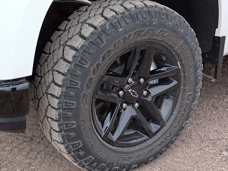 Editorial 2019 chevrolet silverado lt trail boss 16 jb