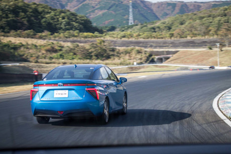 Editorial 02b bm toyota mirai