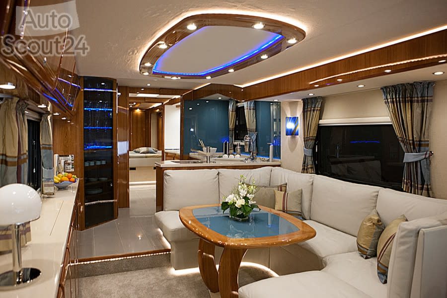 Volknermobil-Performance-Motorhome-13.jpg