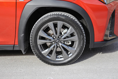 Editorial 2021 lexus ux 250h awd 11 jm