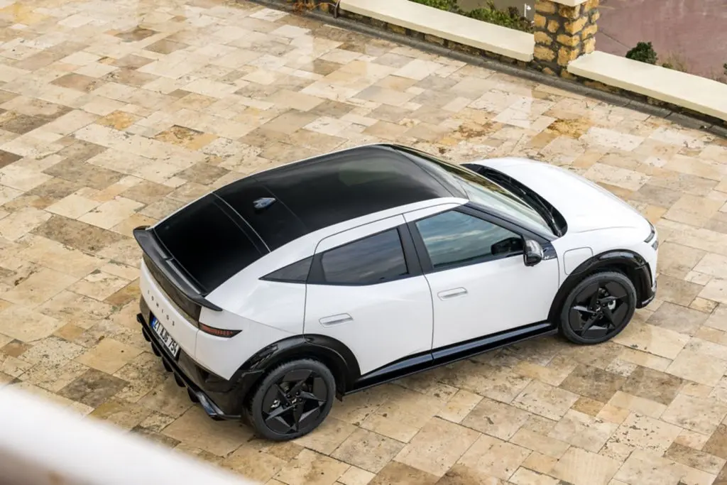 hyundai-ioniq-3-2