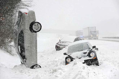 Editorial 04 eagle tribune car accident in snow