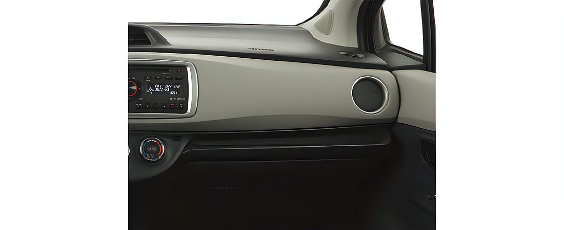 Toyota Yaris 2012 16