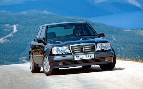 Mercedes-Benz 230