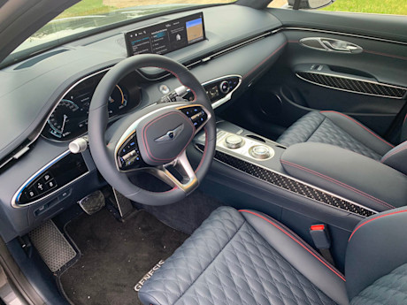Genesis GV70 2022 : essai routier Body Image