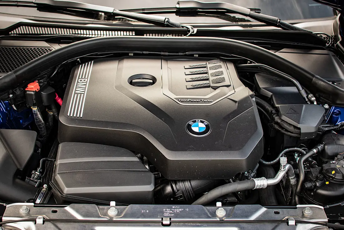 BMW-330i-Engine BMW-330i-Engine