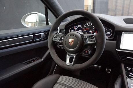 Editorial 2020 porsche cayenne turbo coupe 19 jl