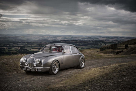 Editorial 09a jaguar mark 2 ian callum