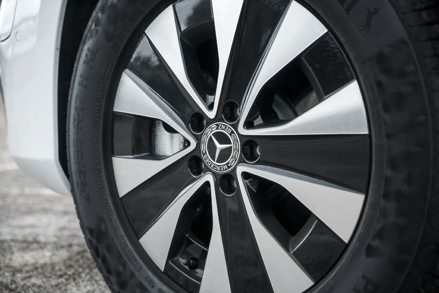 primera-prueba-mercedes-eqv.7135.jpg