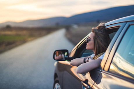 Presse, Dame, Auto, Fahrt