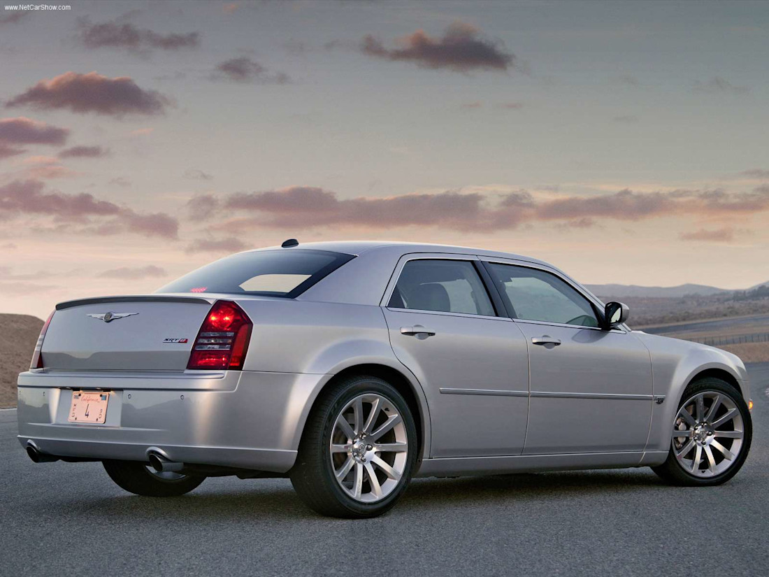 Chrysler-300C_SRT8-2005-1600-05