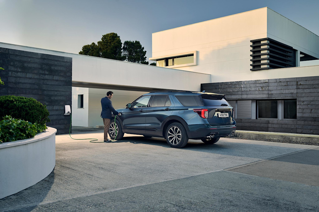 FORD_2019_IAA_EXPLORER_1-LOW.jpg