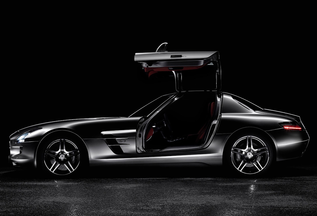 mercedes-benz-sls-side
