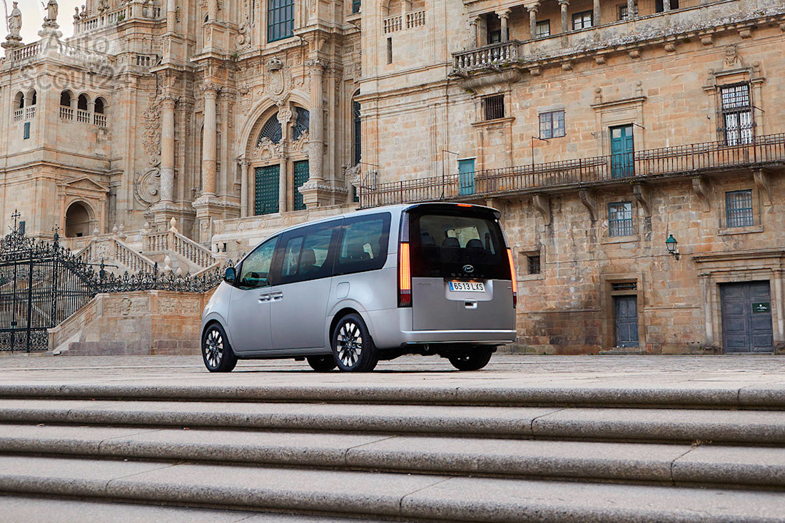 Presentacion-Hyundai-Staria-2022-(11).jpg