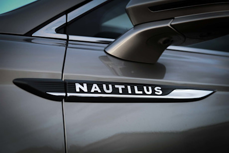 Editorial 2019 lincoln nautilus reserve 12 ts