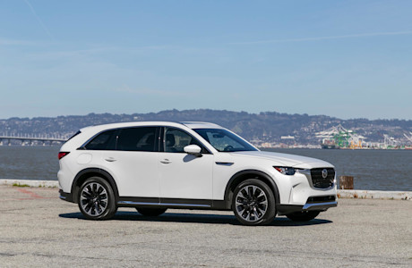 Editorial 2024 mazda cx 90 phev 03 jw