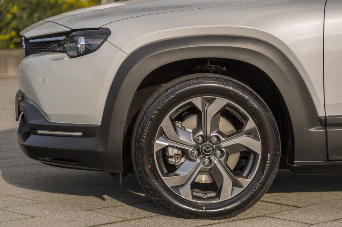 mazda-mx-30 (11).jpg