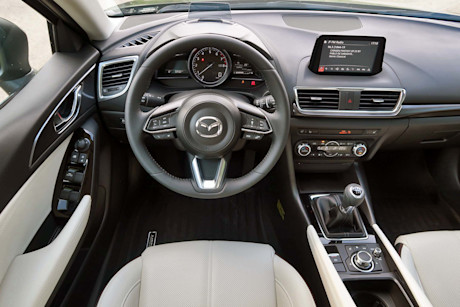 Editorial 2018 mazda3 sport gt 14 jm