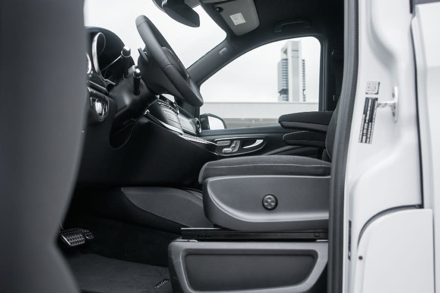 primera-prueba-mercedes-eqv.7213.jpg
