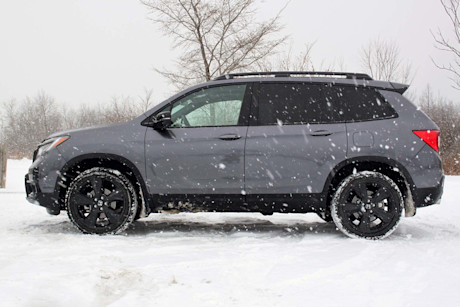 Editorial 2020 honda passport touring 03 sha
