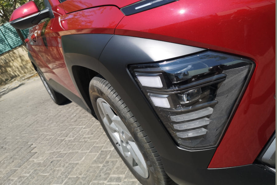 hyundai-kona-2023-1-0-mhev-tecno-review-autoscout24 (32).jpg