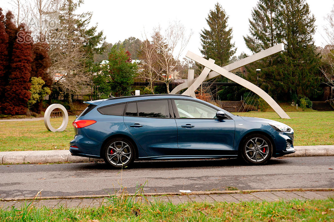 Prueba Ford Focus SW Ecoboost MH 2021 Ruben Fidalgo (12).jpg